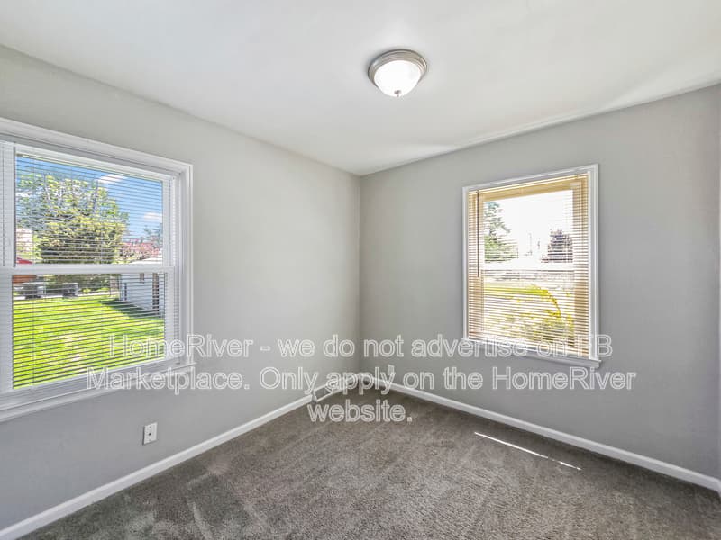 Beech Grove House: 229 S 7th Ave