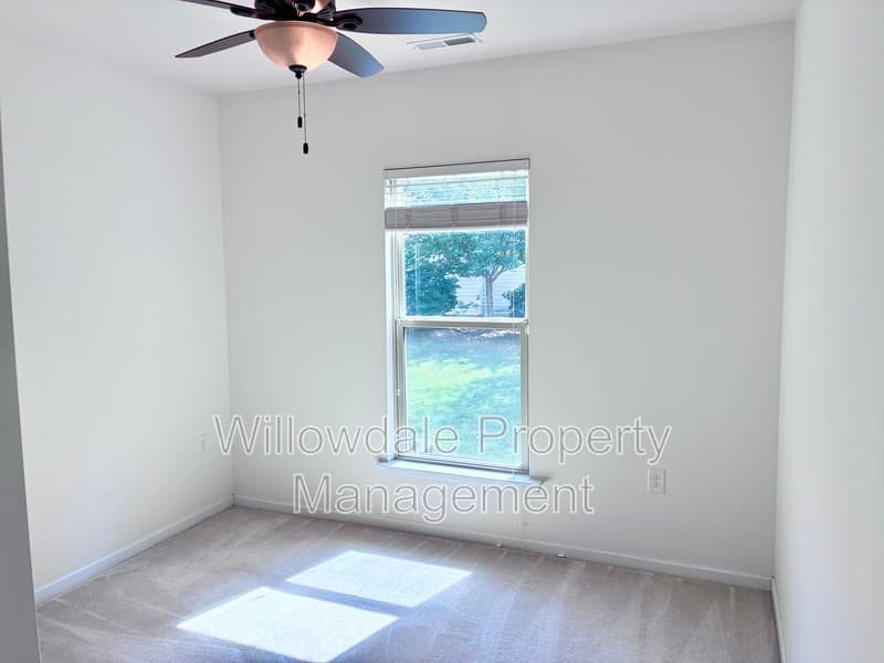 Apex House: 1209 Magnolia Row Trail
