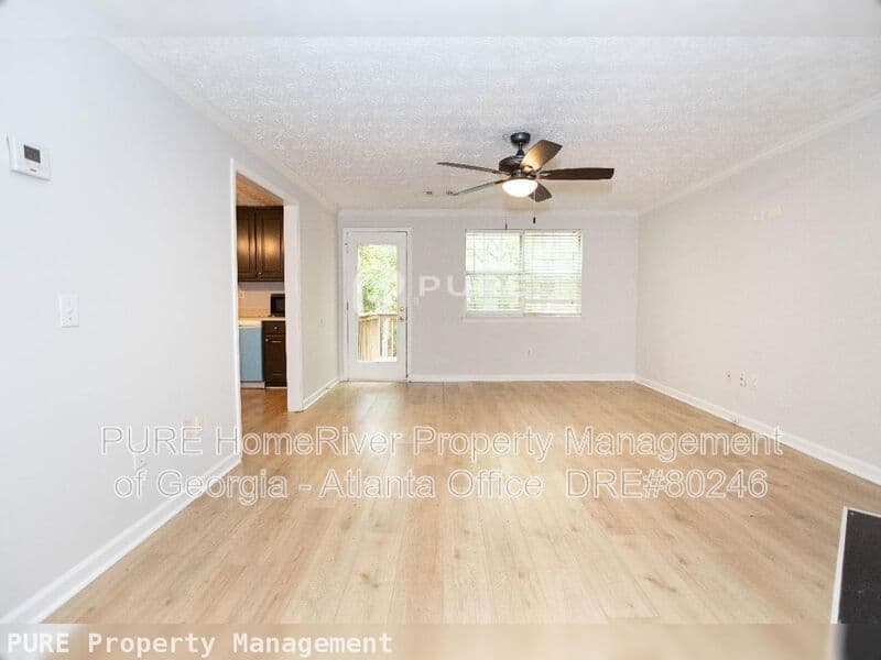 Lithia Springs Townhome: 2414 Leeward Ct