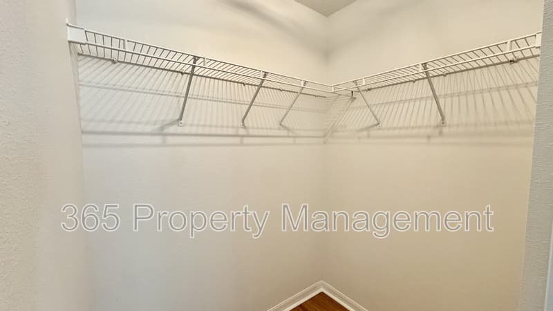 Spring Hill House: 12175 Katherwood Street