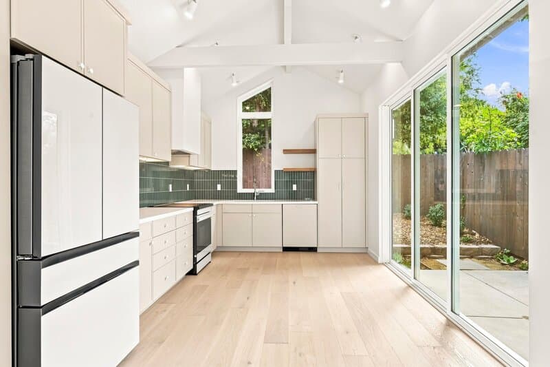 Solana Beach House: 424 North Rios Avenue