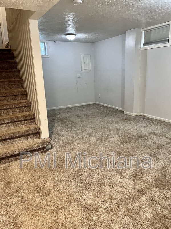 South Bend House: 606 S 27th St