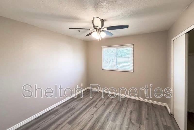 Phoenix House: 6301 W Earll Dr