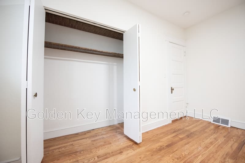 North Olmsted Condo: 5195 Dover Center Road - 1