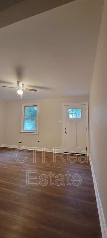 Richmond House: 4115 Leake Ave