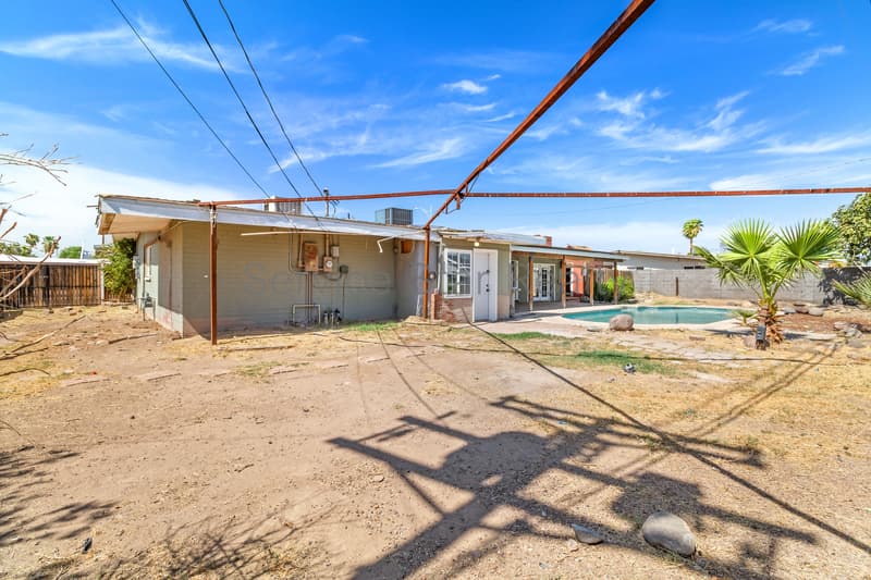 Glendale House: 5939 W Orange Dr