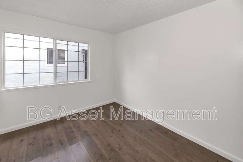Vallejo Condo: 212 Westwood Street