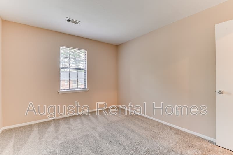 Augusta Condo: 2515 Center West Parkway - 9O
