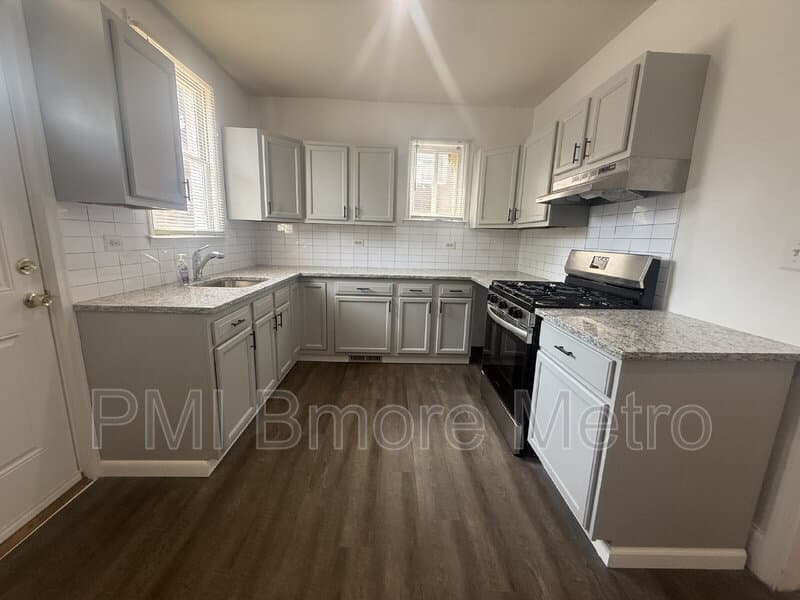 Baltimore Townhome: 519 E Coldspring Lane
