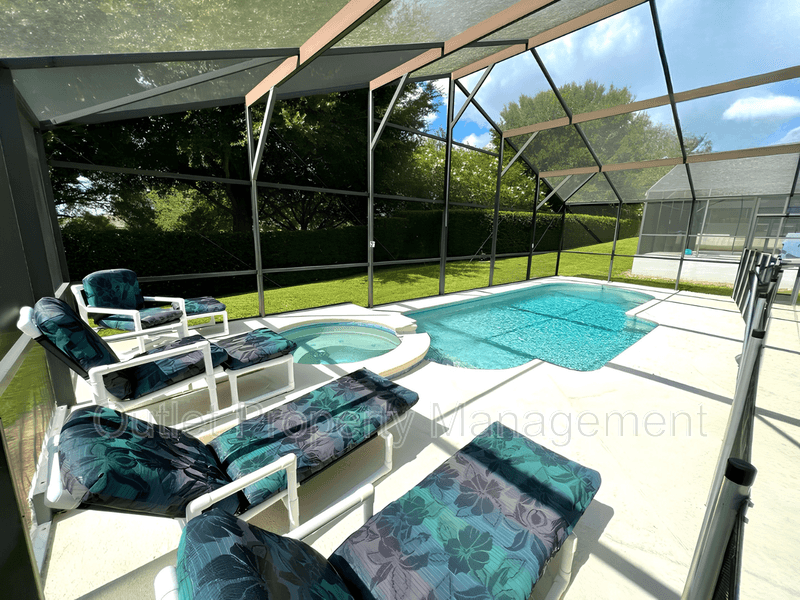 Davenport House: 122 Highgate Park Blvd