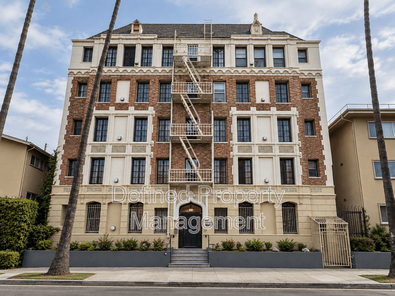Los Angeles (Koreatown) Condo: 326 S. Normandie Ave.