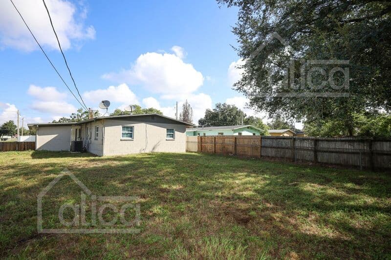 Orlando House: 4464 Piedmont St