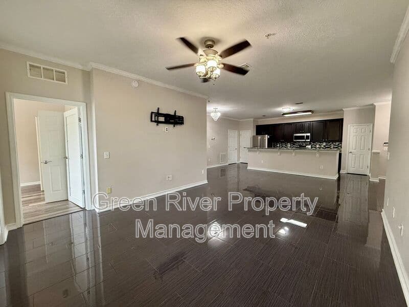 Jacksonville House: 11251 Campfield Drive
