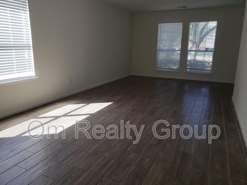 Katy House: 6655 Stonefort Court