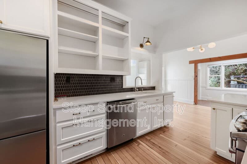 Portland House: 1912 NE 11th Ave