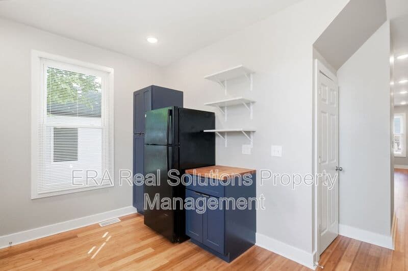 Columbus Condo: 871 Bellows Ave