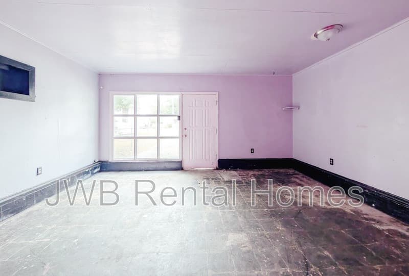 Jacksonville House: 1214 Kenmore St