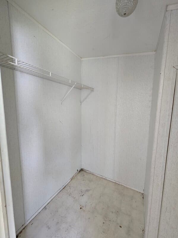 Fayetteville House: 2416 Cattail Cir