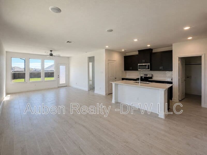 Princeton House: 3213 Cordelia Drive