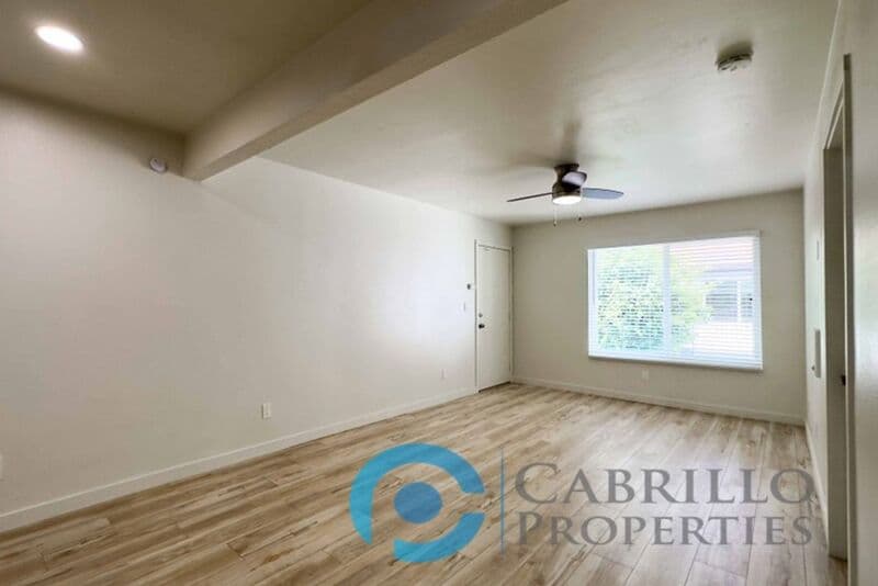 San Diego Condo: 8453 Carlisle Drive