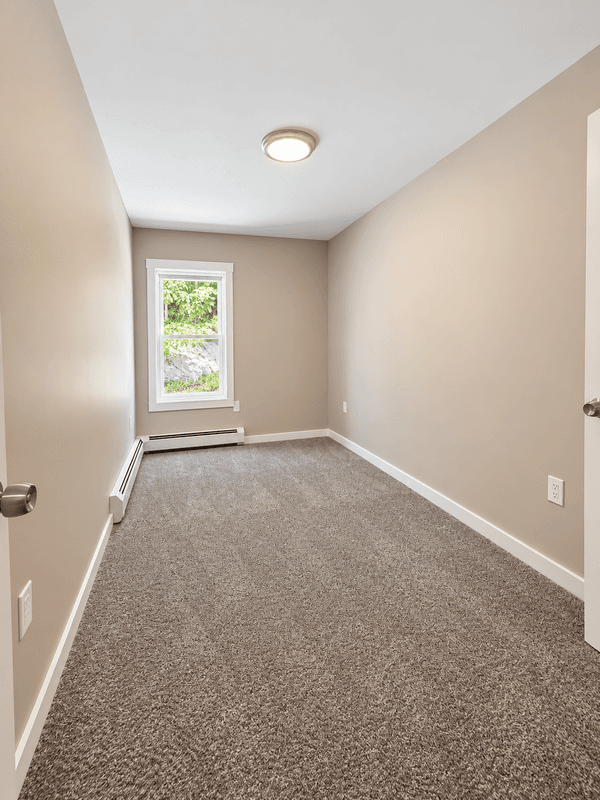 Norwich Condo: 35 Rogers Avenue - 2