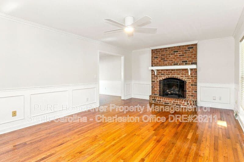 Goose Creek House: 154 Fox Chase Dr