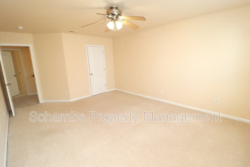 Raleigh House: 12554 Honeychurch St
