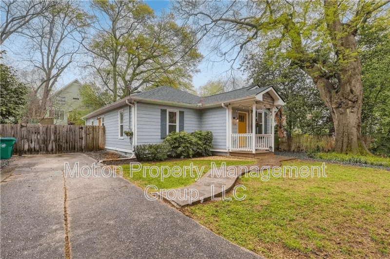 Decatur House: 784 Hillmont Avenue