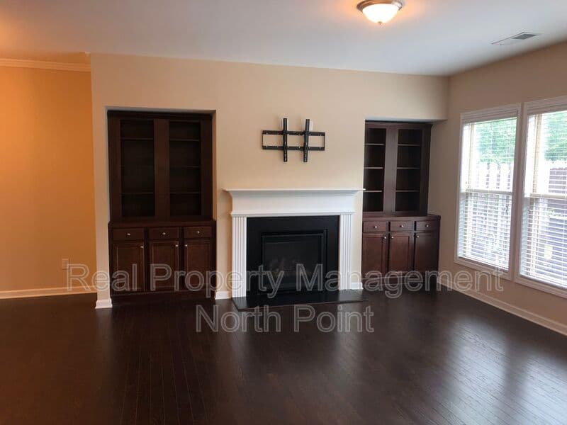 Alpharetta Townhome: 1175 Hampton Oaks Drive