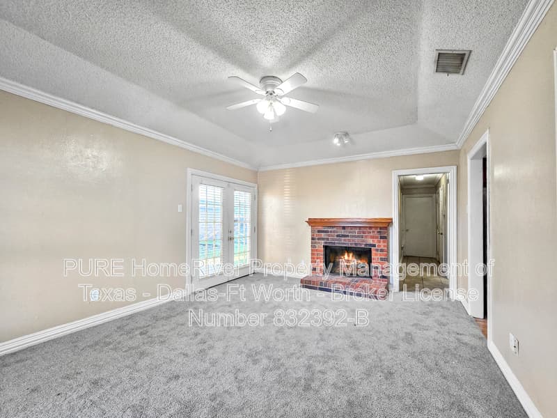 Rowlett House: 2713 Stanford St