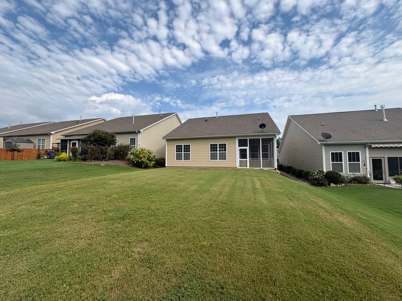 Blythewood House: 676 Scarlet Baby Dr