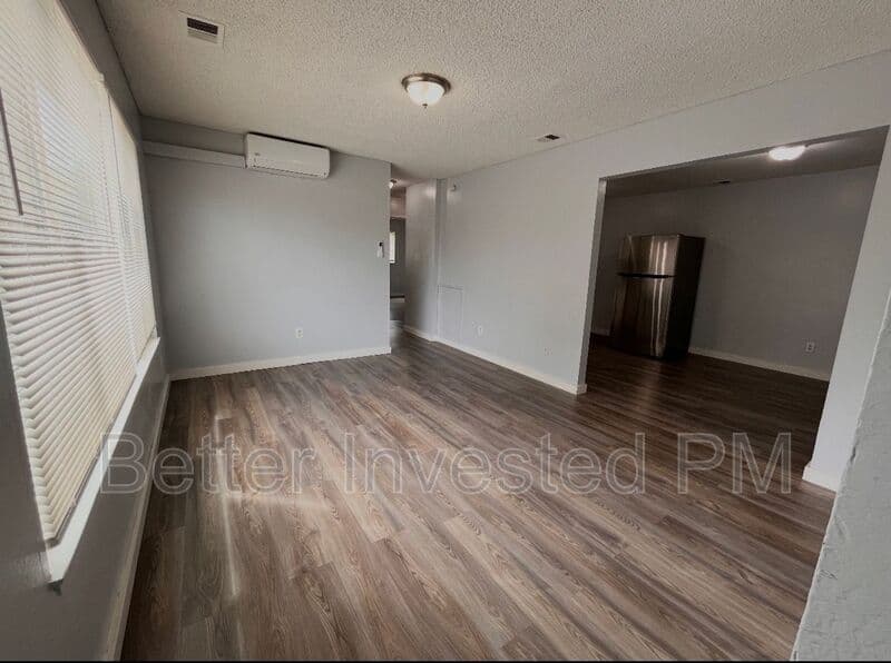 Ukiah Condo: 304 Cooper Ln