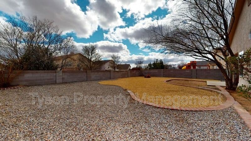 Rio Rancho House: 3422 Stony Meadows Cir NE