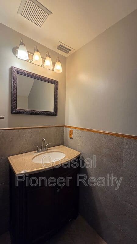 Tampa House: 4306 Claverton Ct.