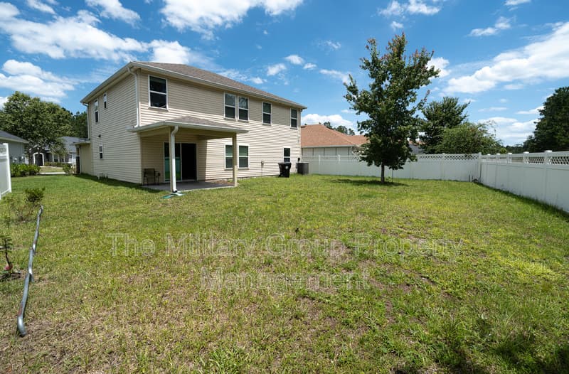 Orange Park House: 391 Hepburn Rd