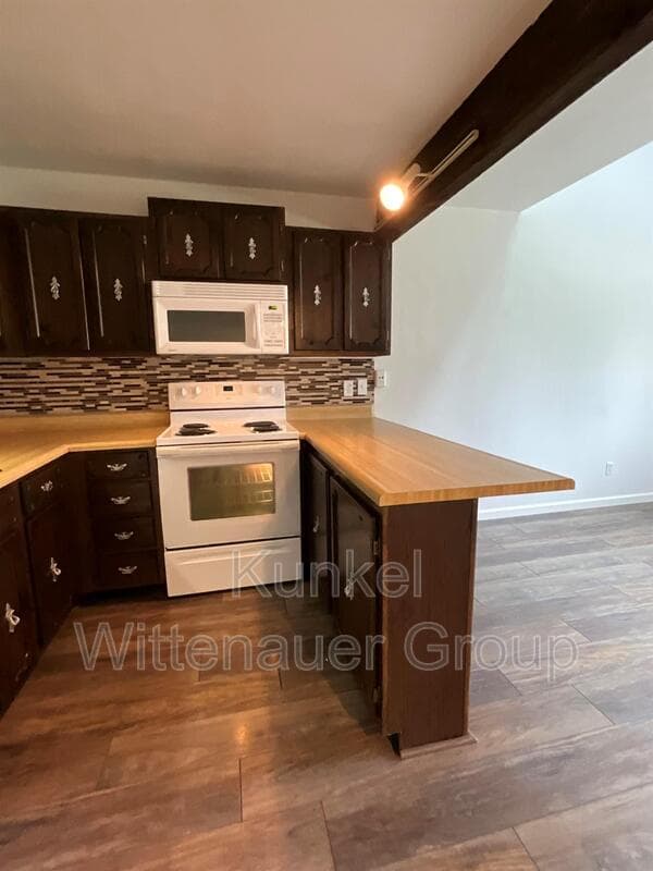 O'Fallon Condo: 435-5 Ponderosa Ave