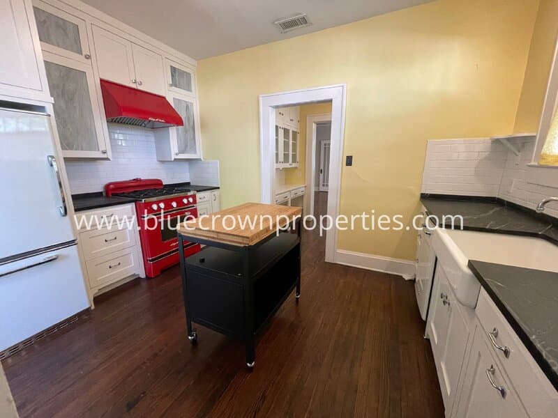 Dallas House: 5521 Richmond Ave