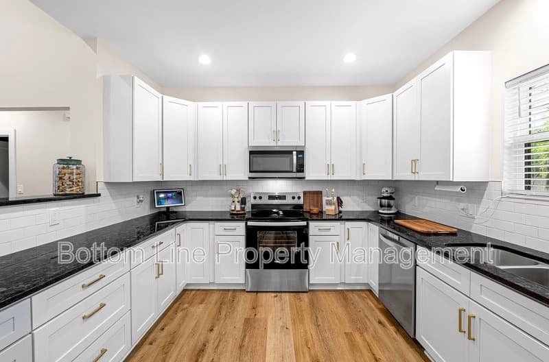 Crouse House: 2462 Shoal Rd
