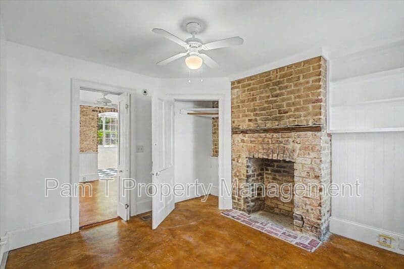 Savannah Condo: 521 E Harris St