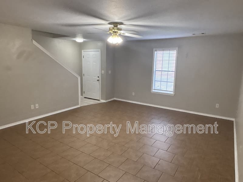 Greenwood Condo: 1115 Farley Circle - B