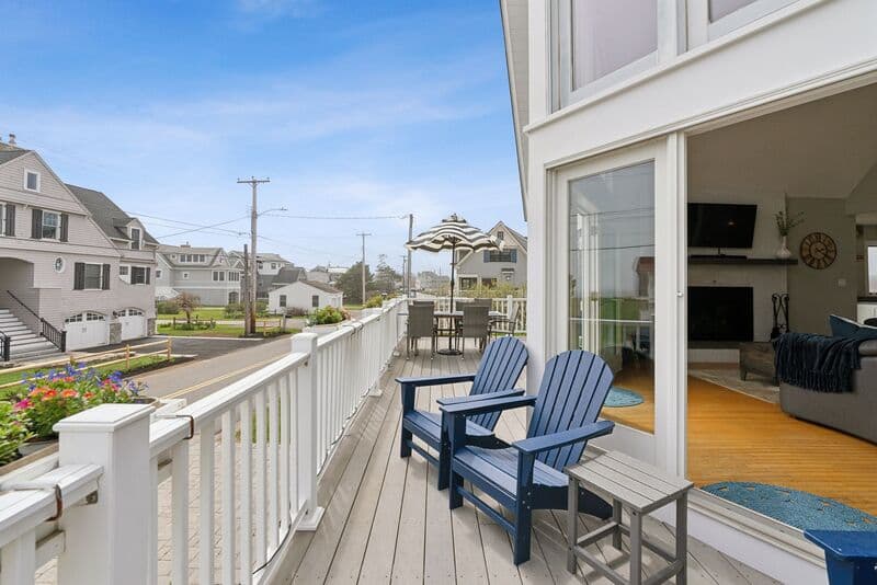 Wells House: 572 Ocean Avenue