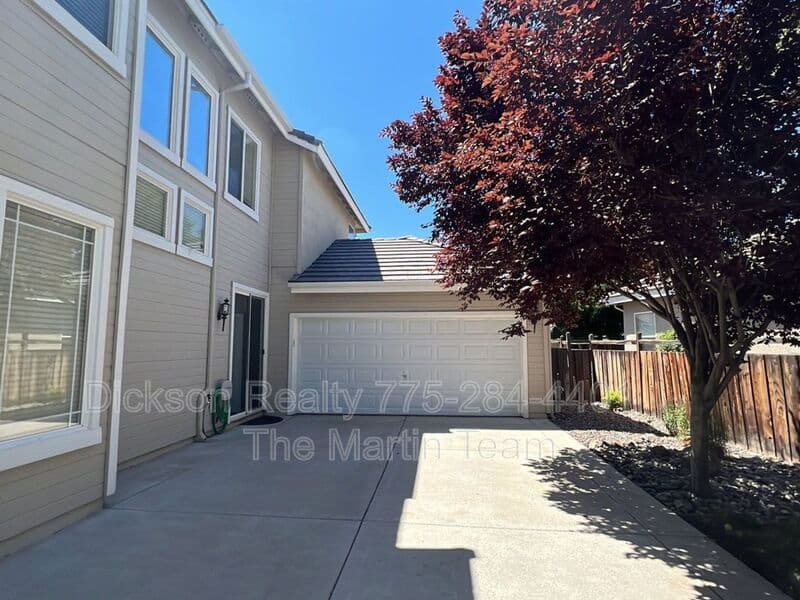 Sparks House: 2663 Chaucer Street