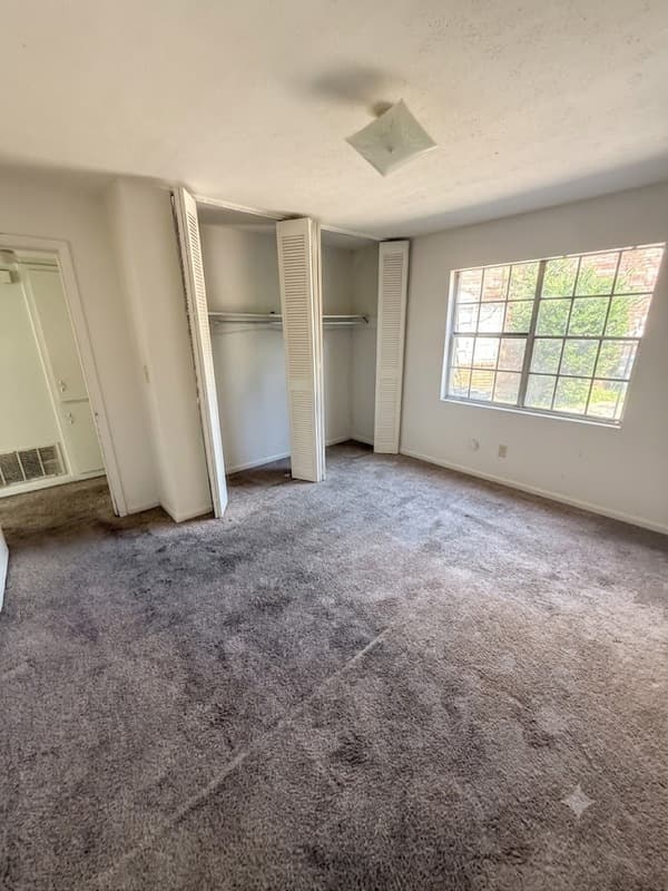 Columbus Condo: 2220 Ticknor Drive - 9