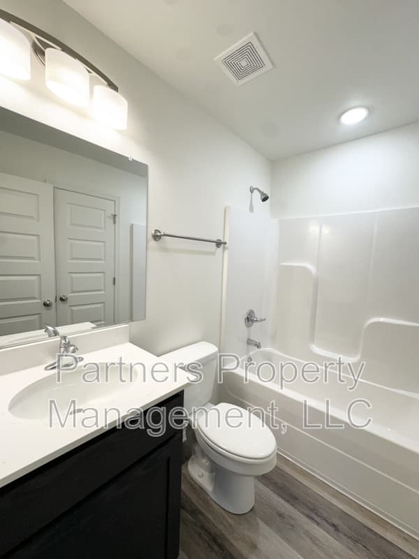 Fayetteville Condo: 821 South Benchmark Lane - 2