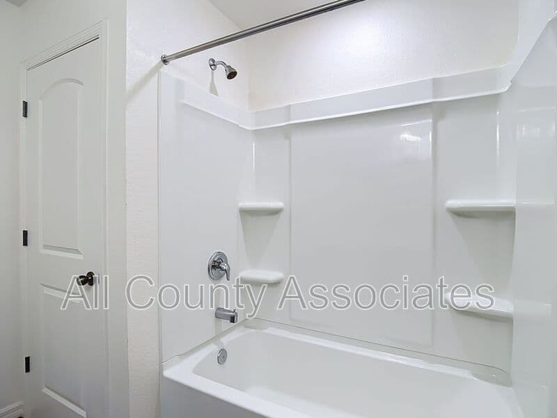 Hudson House: 12542 Achasta Blvd