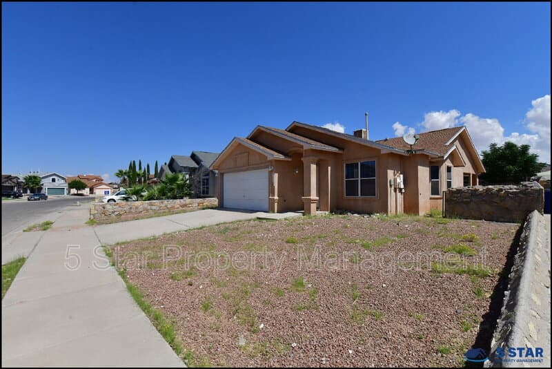 El Paso House: 3112 Tierra Ayala Drive !!