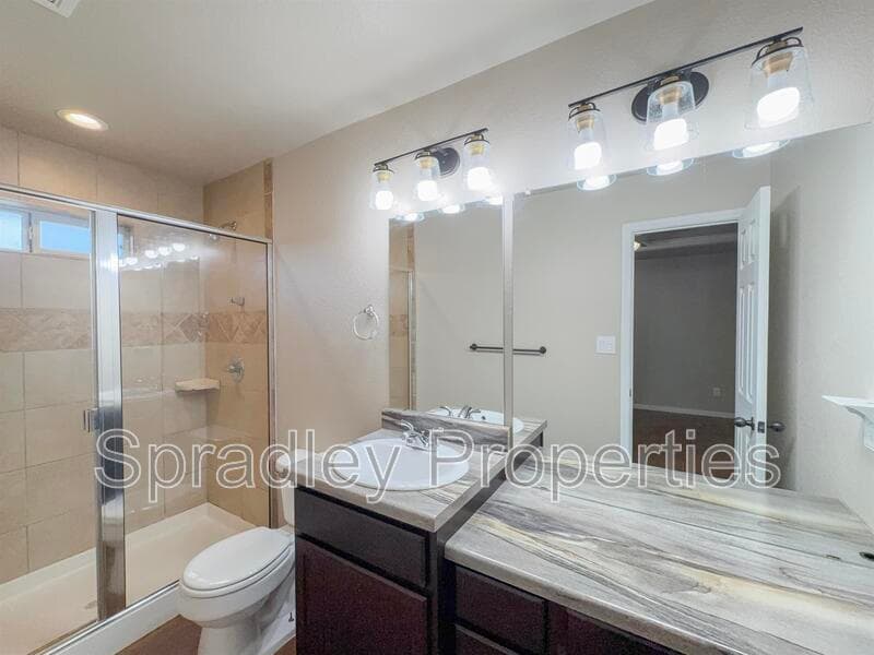 Belton House: 1209 N Blair St