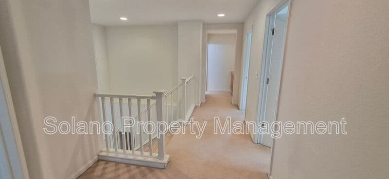 Dixon House: 2080 Mariposa Drive