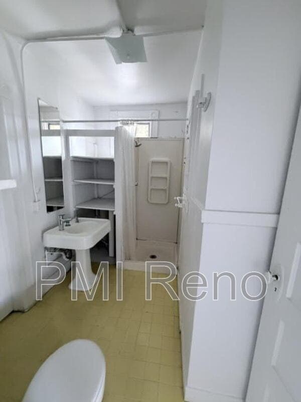 Reno Condo: 46 West 10th Street Rm 5