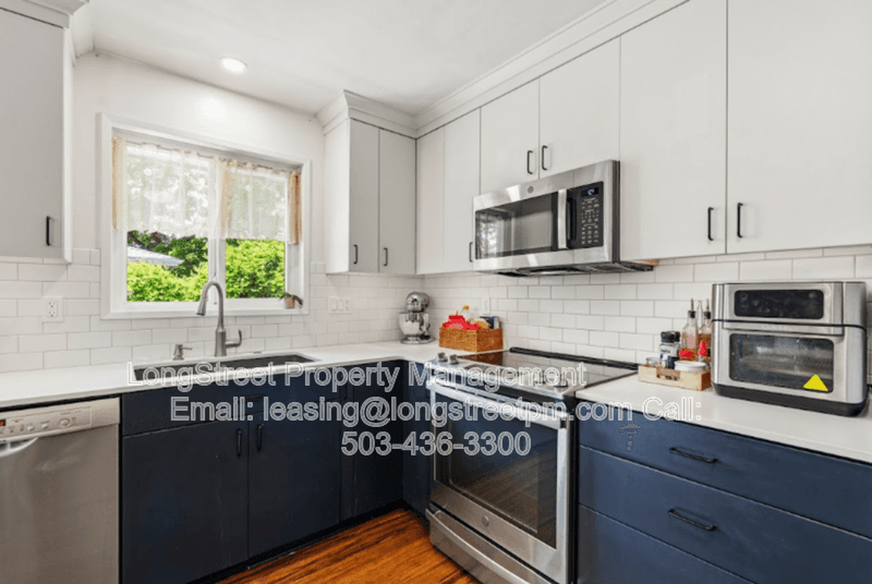 Corvallis House: 1100 NW 19th St